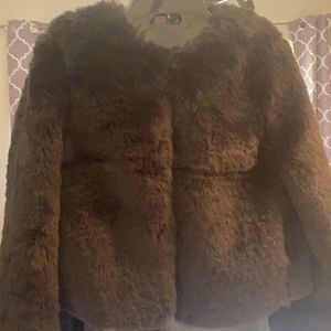 NWOT H&M FAUX FUR JACKET🖤EXCELLENT CONDITION🖤 never been worn